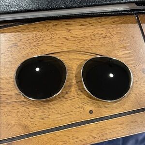 Warby Parker Simon M Black Sunglass Clip